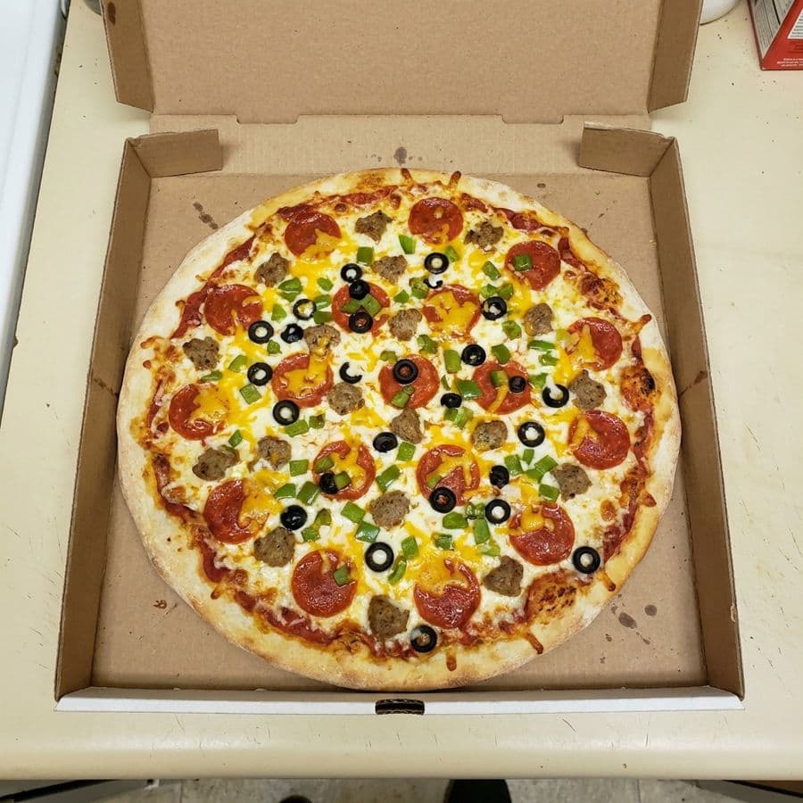 Deluxe Pizza (Halal)